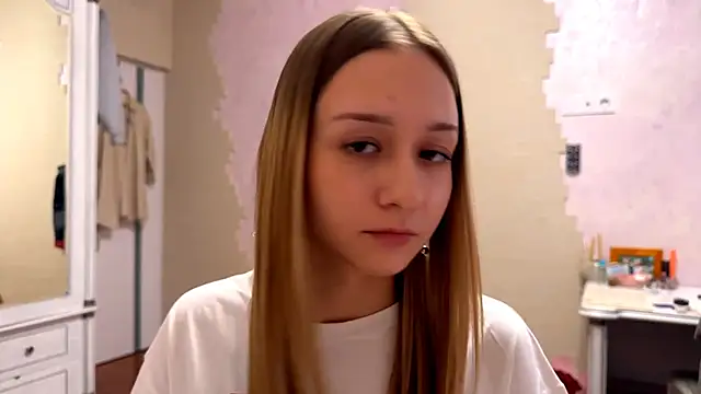 MaryjaneMayeux webcam