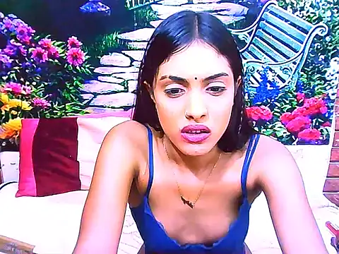 IndianPretty14u2Luv webcam