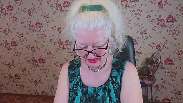 Maya_Mayflower webcam