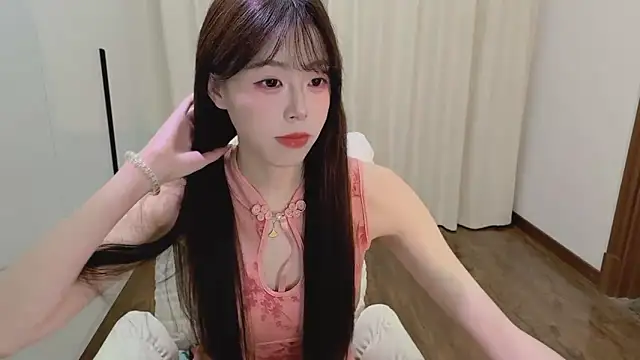 Onecutelittle webcam