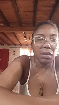 Webcam Model (ChanneldelaCroix)  is live.Free join now!