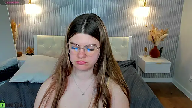 zoe_j0y webcam