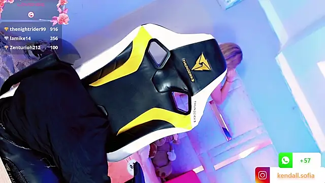 Sophiaa_doll_ webcam