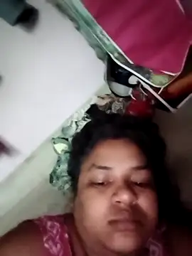 Deborbhavi222 webcam