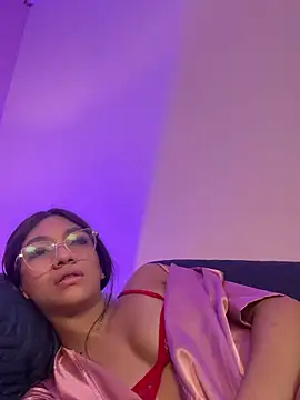 SERENA_JONESS webcam