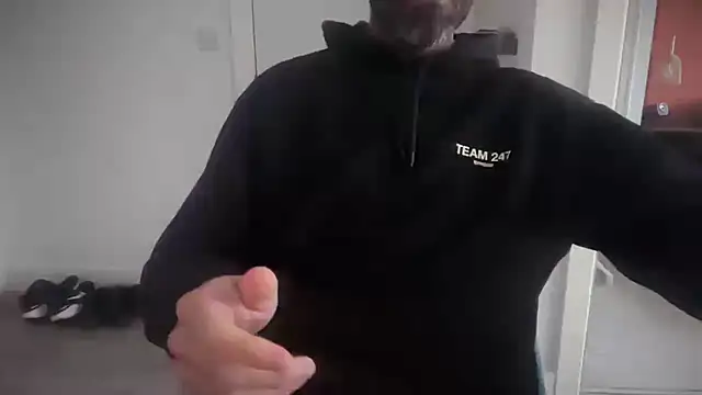 Thickdickdominant webcam