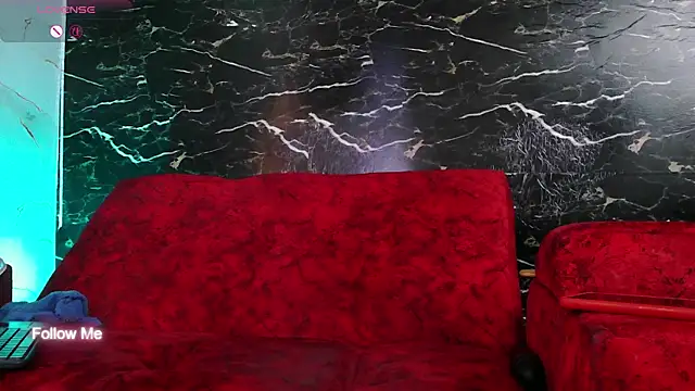 crislingery_dolli webcam