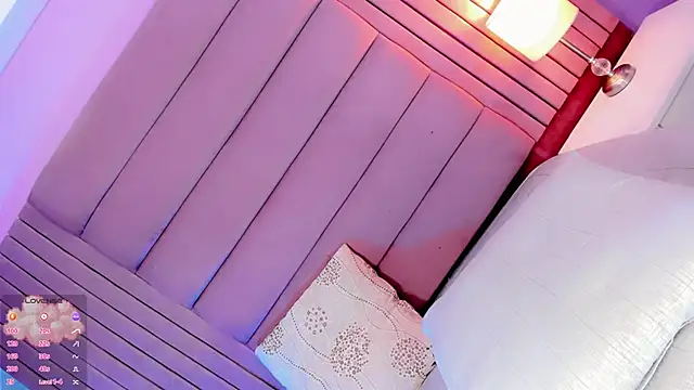 Camille_deluxe webcam