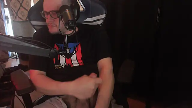 chicostick413 webcam