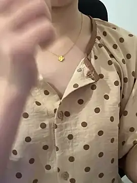 Webcam Model (Balle21)  is live.Free join now!