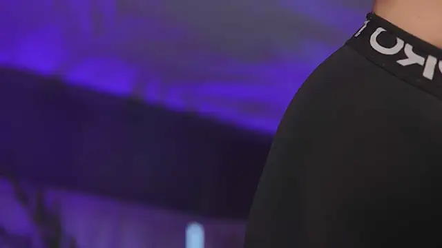 HotBustyBabeX webcam