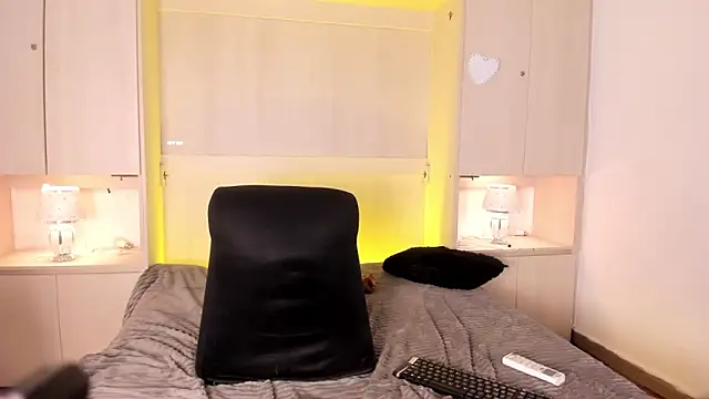 stefannyevans_ - Stefannyevans_'s free webcam - UK Sex Cams