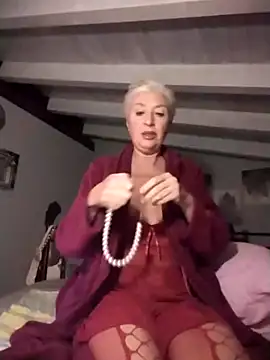 divinaerotica (Ask my age) - Decidiamo al momento