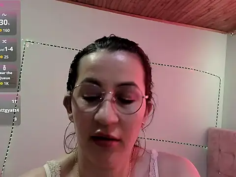 talia_mystic webcam