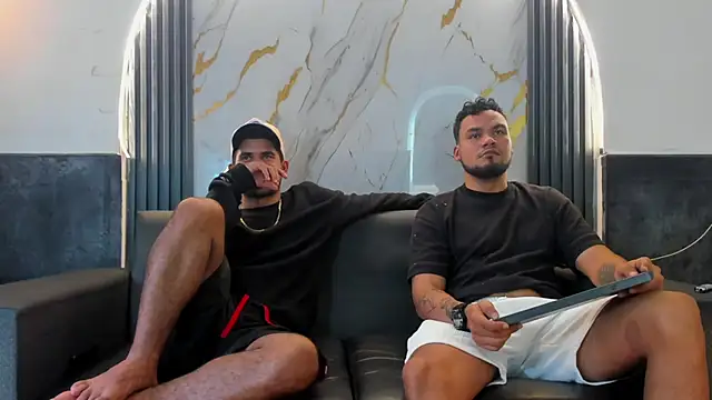 Latins_on_fire webcam