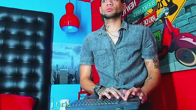 Daniel_huge22 webcam