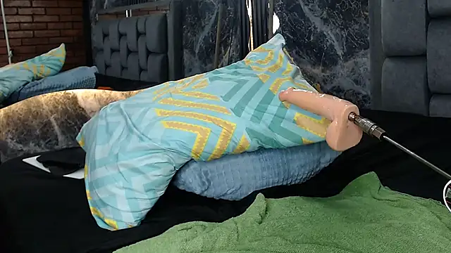 Couple_Gold69 live sex cam