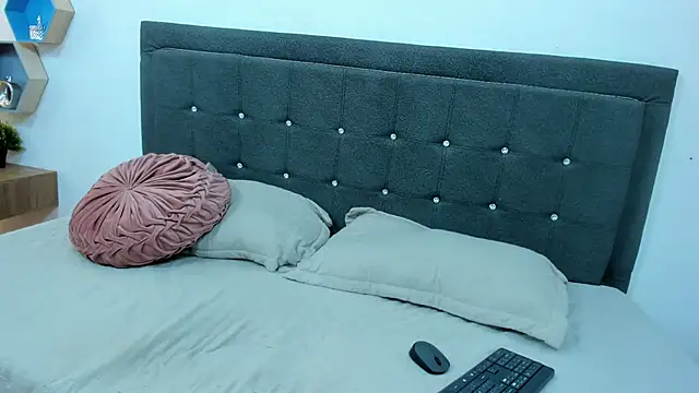 NatashaDiamond webcam