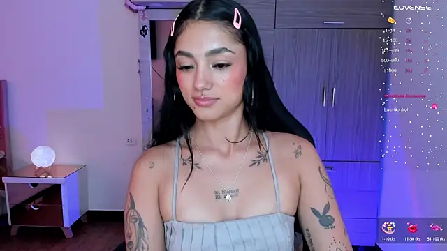 Lizzie_corner_v webcam