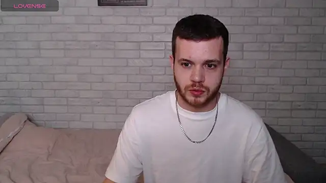 Alexxx_horny webcam