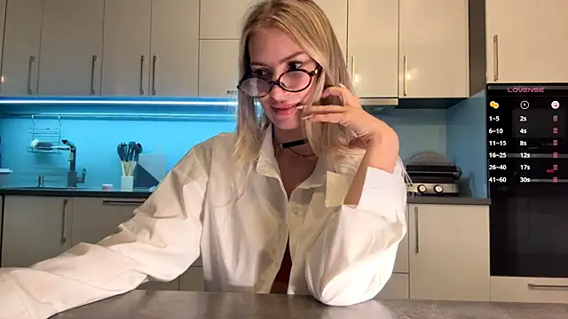 SoftnessMila webcam