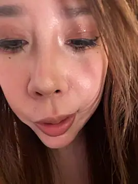 美女qianhan_x在线直播