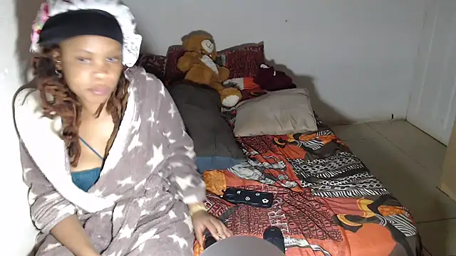 EssenceLovers webcam