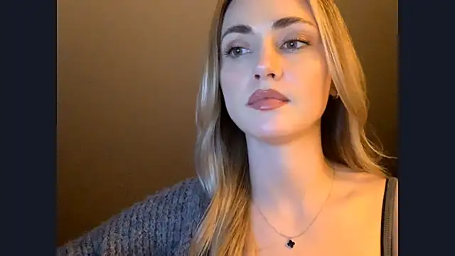 ScarlettSensitive webcam