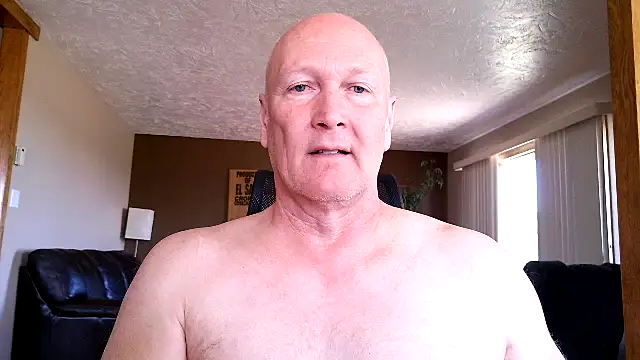 BasicAnt live sex cam