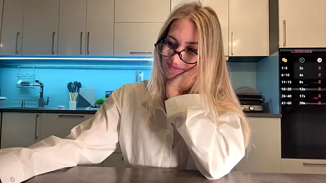 SoftnessMila webcam