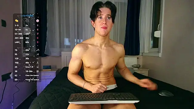 ChristianLevine_ webcam