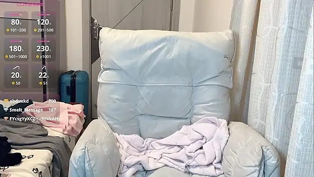 tiantian-160 (F young) - 2000币  高潮不要停~ 揉胸+M腿 最后送两分钟小粉控制权