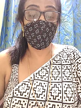 Webcam Model (sweet-lotus)  is live.Free join now!