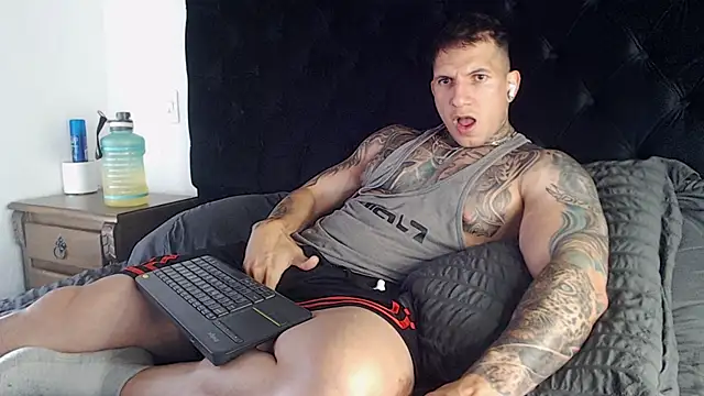 Shane_Clay webcam