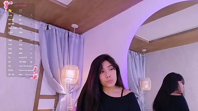 RenataLeclair webcam