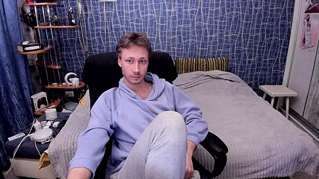 CuteBoy228 webcam