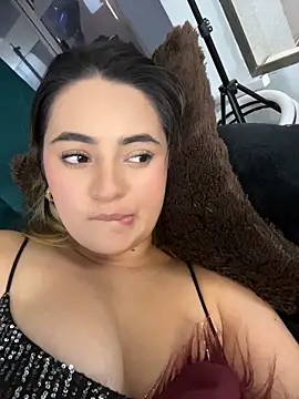 Antonella_Julieta webcam