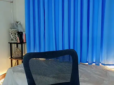 Mimi_Mckinley webcam