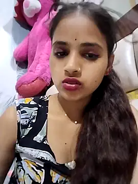 naina11100 - Naina11100's free webcam - UK Sex Cams