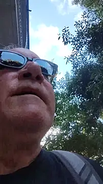 xxcuthulu23 (M grandpa) - get a Lovense PC dongle.