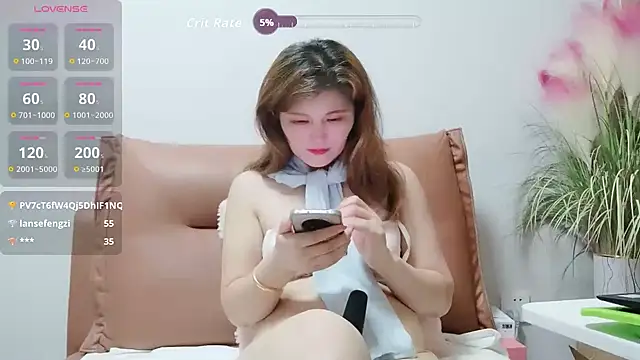 美女Summer-C在线直播