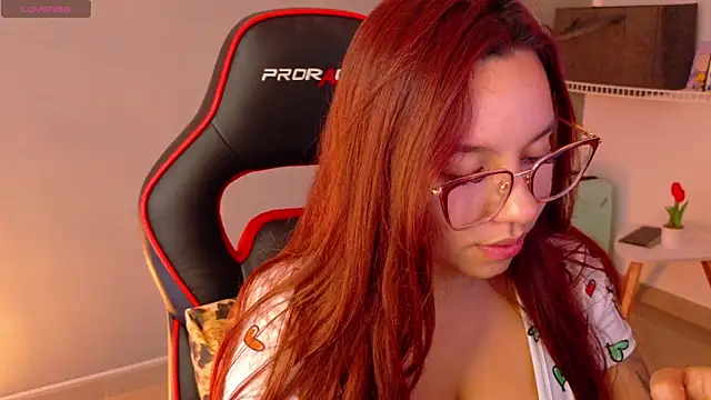 samantha_tattu webcam