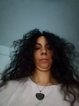 naughty69curls webcam