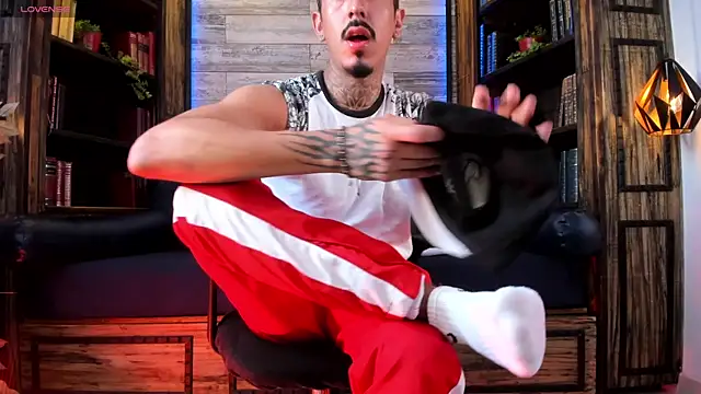 Donovan_Desmond webcam