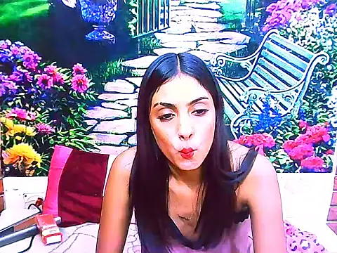 IndianPretty14u2Luv webcam