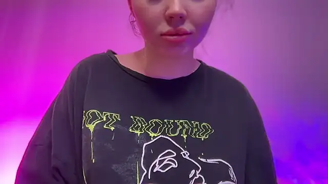 AlmaryKim's Stripchat show and profile