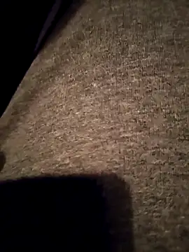 I-we_alwaYs_In_PubliC webcam