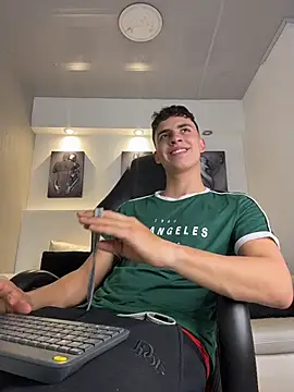 AdrianRinaldi webcam