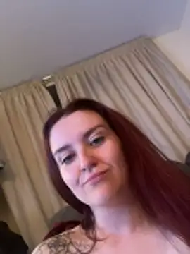 PoppySlut6999 webcam