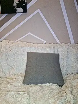 SlimBellaOfficial webcam